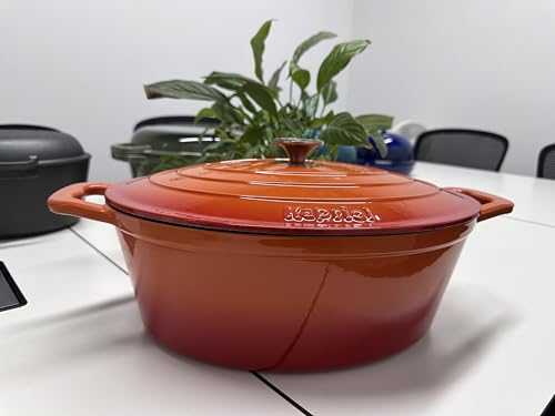 Schmortopf aus emailliertem Gusseisen – 9,3 QT Topf mit Deckel Kochbuch & Topflappen aus Baumwolle, robustes Kochgeschirr zum Schmoren, Eintöpfen, Braten, Brotbacken